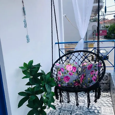 Urszula's - By The Sea Daire *