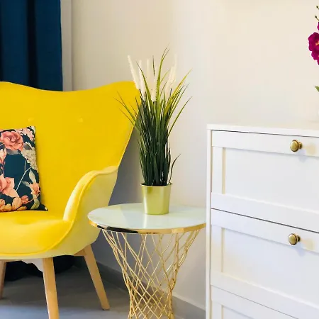 Daire Urszula's - By The Sea *